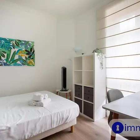 דירה With 2 Bedrooms Quartier Liberation ניס