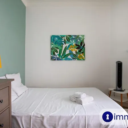 With 2 Bedrooms Quartier Liberation