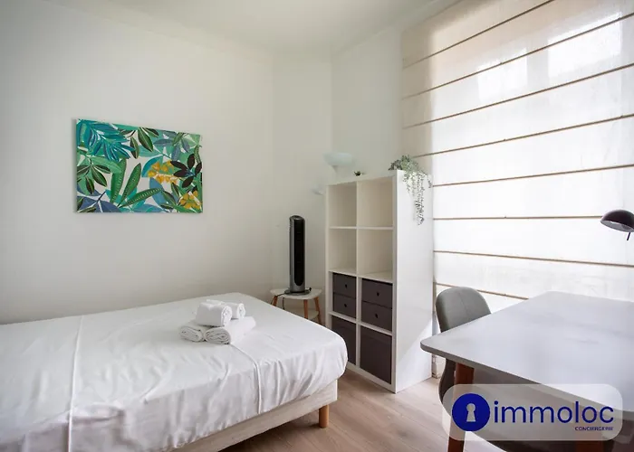 Appartamento With 2 Bedrooms Quartier Libération Nizza